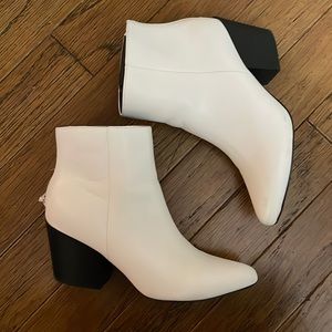 Lulus white booties size 6